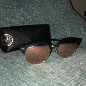 Ray-Ban clubround classic